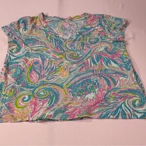 Lilly Pulitzer Colorful V-Neck Women's Top. Pretty Tee shirt. General used.